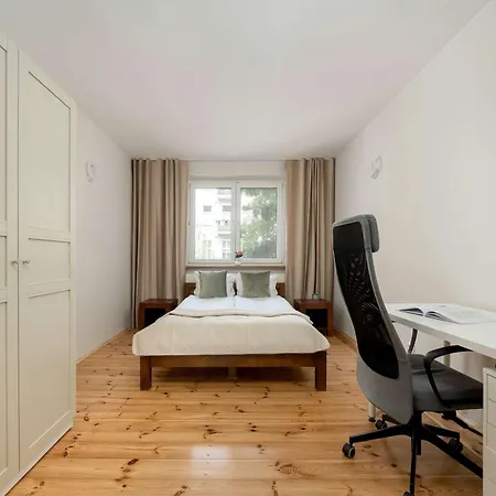 Apartamento Family With Balcony In By Renters