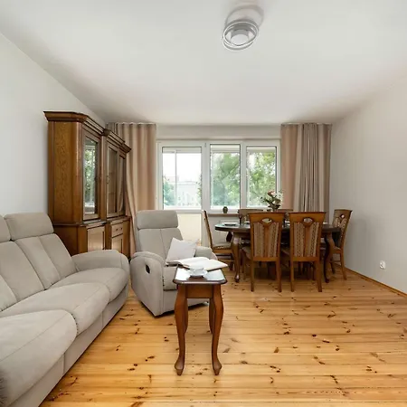 Family With Balcony In By Renters Apartment *