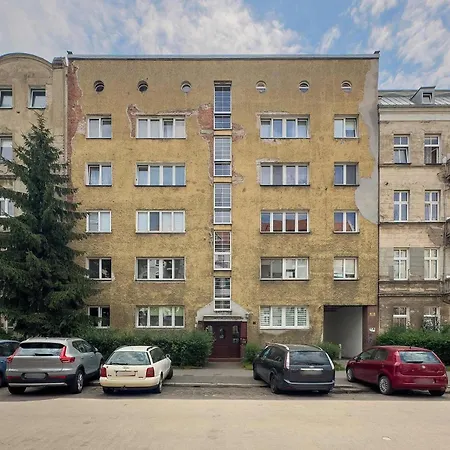 Appartamento Family With Balcony In By Renters