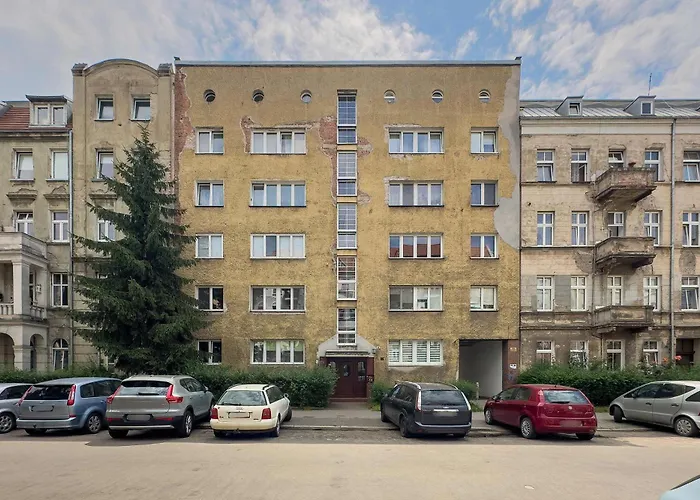 Apartment Family With Balcony In By Renters